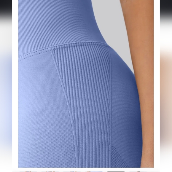 Halara Seamless Flow Legging - Picture 3 of 5